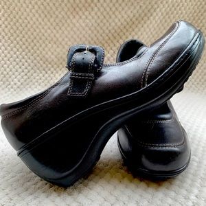 Soft Walk black leather upper Mary Janes size 9.5